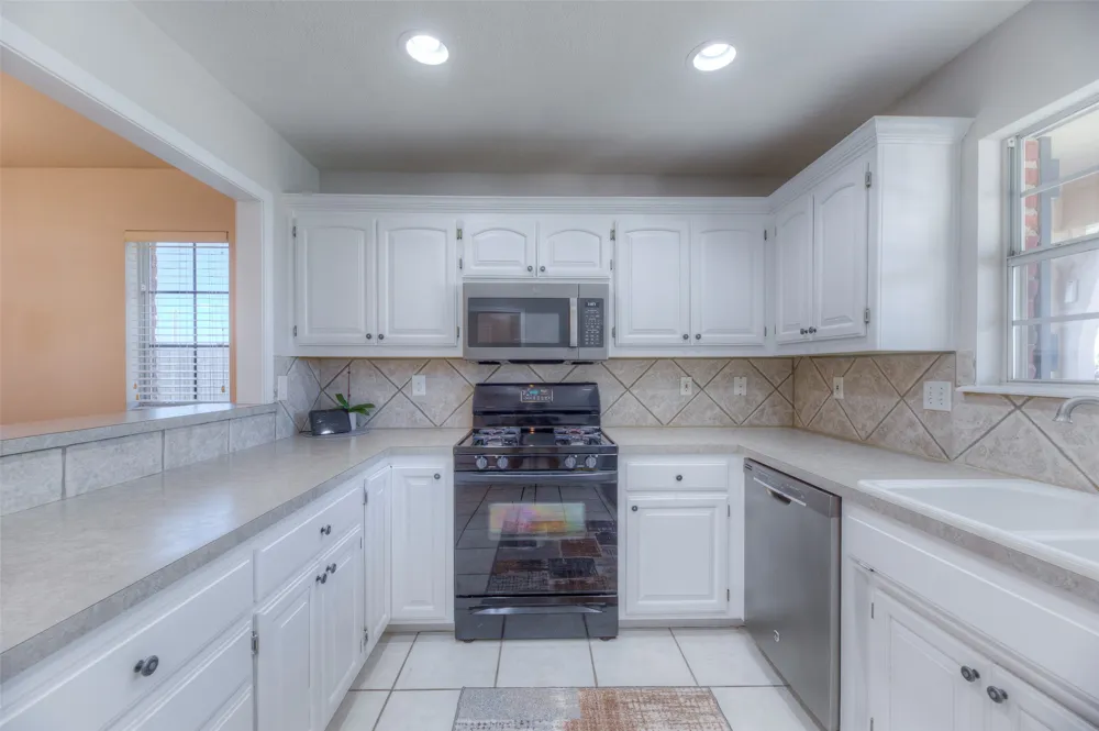 1026 W 120th Court S Jenks, OK 74037