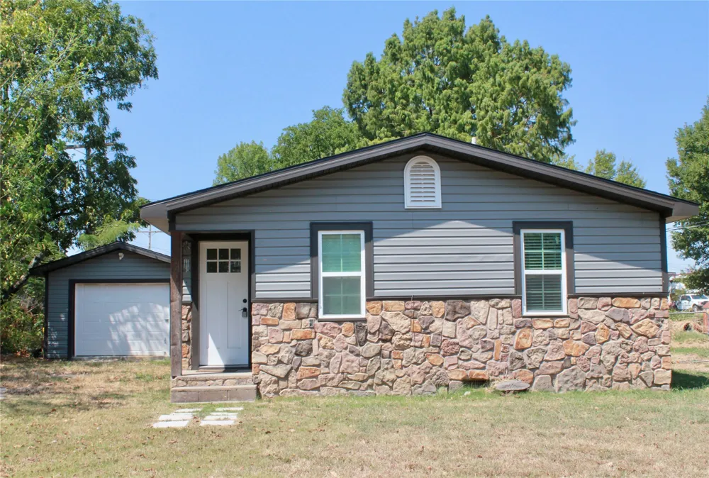 7 S Veterans Coalgate, OK 74538