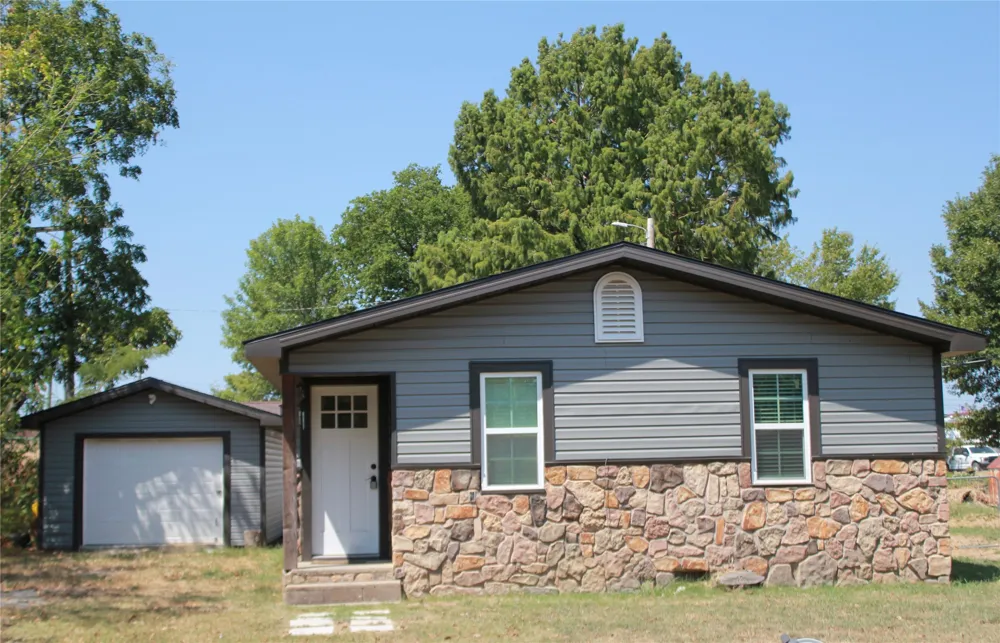 7 S Veterans Coalgate, OK 74538