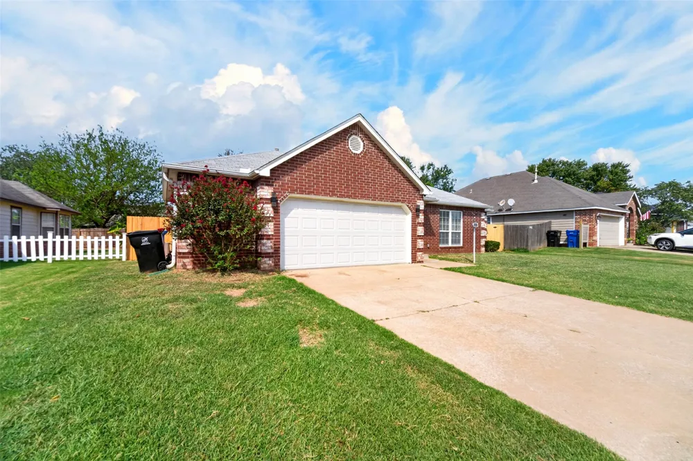 5400 S Maple Place Broken Arrow, OK 74011