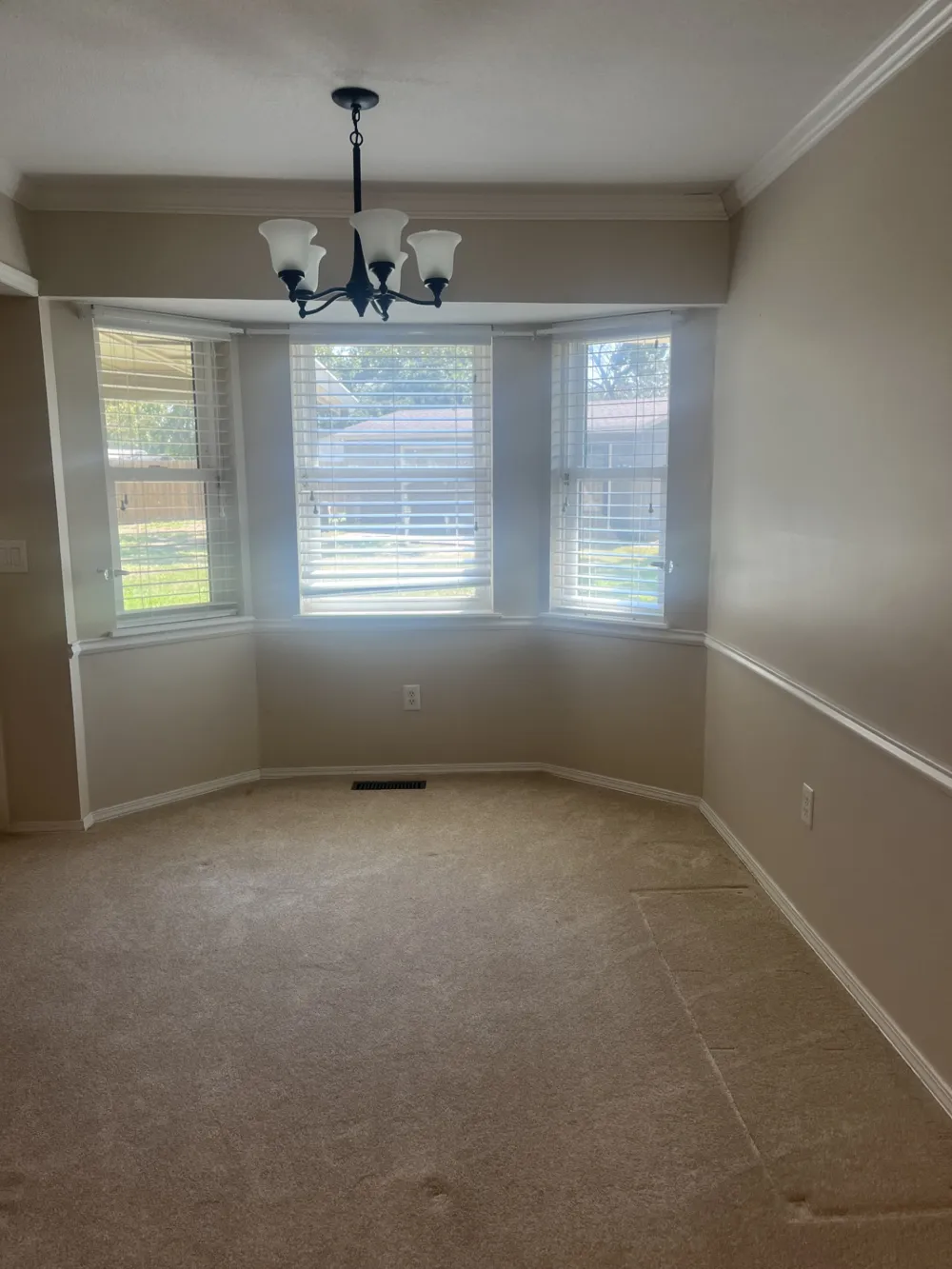 8921 Smith Circle Tulsa, OK 74131