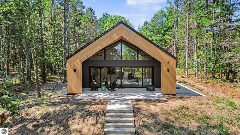 2370 Us Highway 31 Torch Lake Township, MI 49648