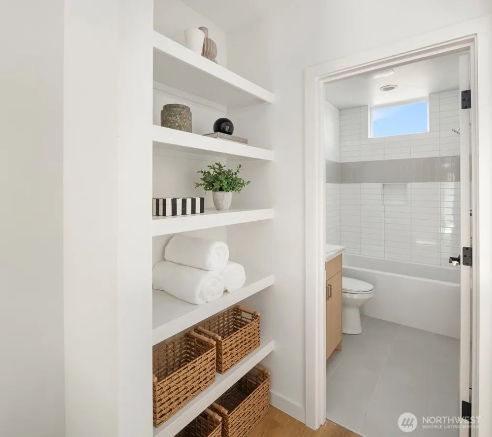634 92nd Street Seattle, WA 98103