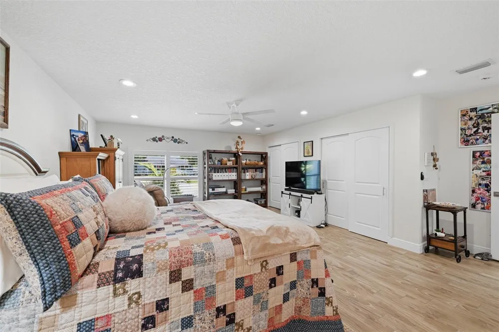 5219 S PURITAN AVENUE Tampa, FL 33611