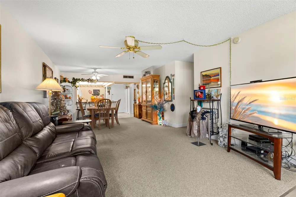 12300 VONN ROAD #3204 Largo, FL 33774