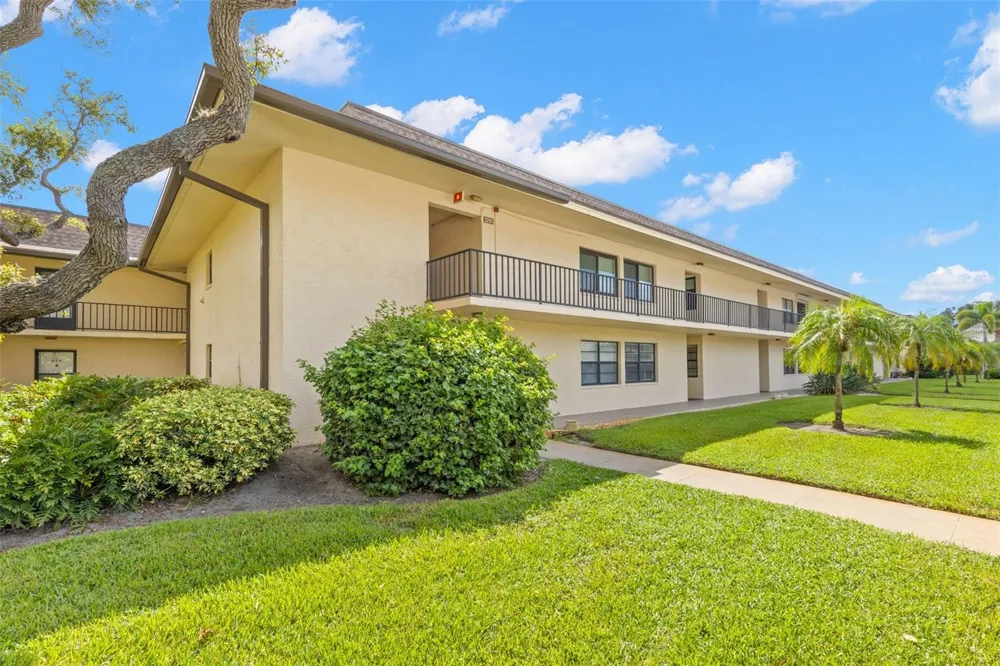 12300 VONN ROAD #3204 Largo, FL 33774