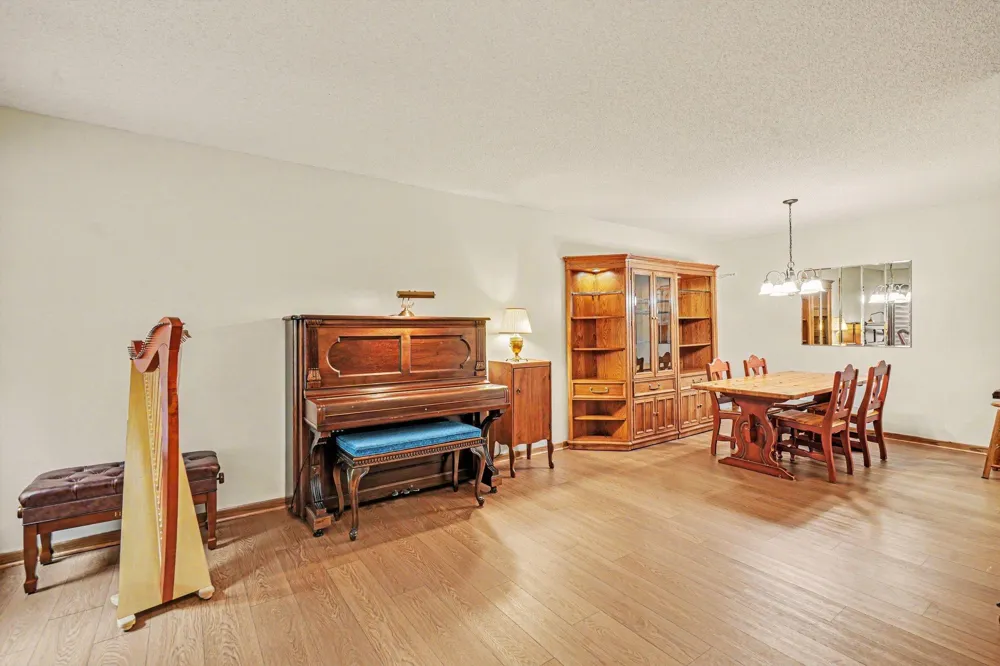 1698 Cobblestone Court Red Wing, MN 55066
