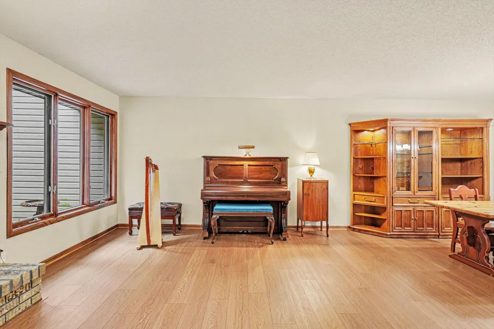 1698 Cobblestone Court Red Wing, MN 55066