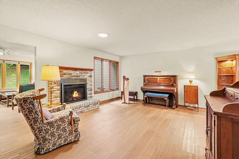 1698 Cobblestone Court Red Wing, MN 55066
