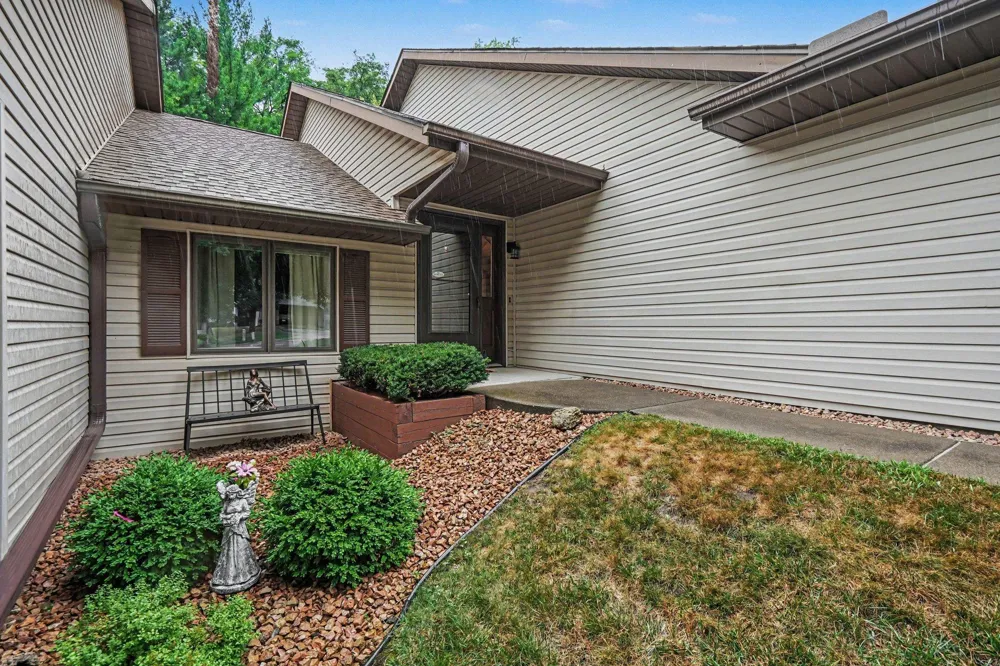 1698 Cobblestone Court Red Wing, MN 55066