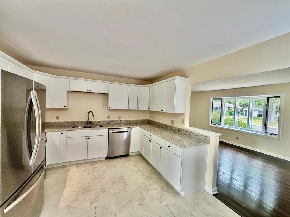 2021 Chambers Street Maplewood, MN 55109