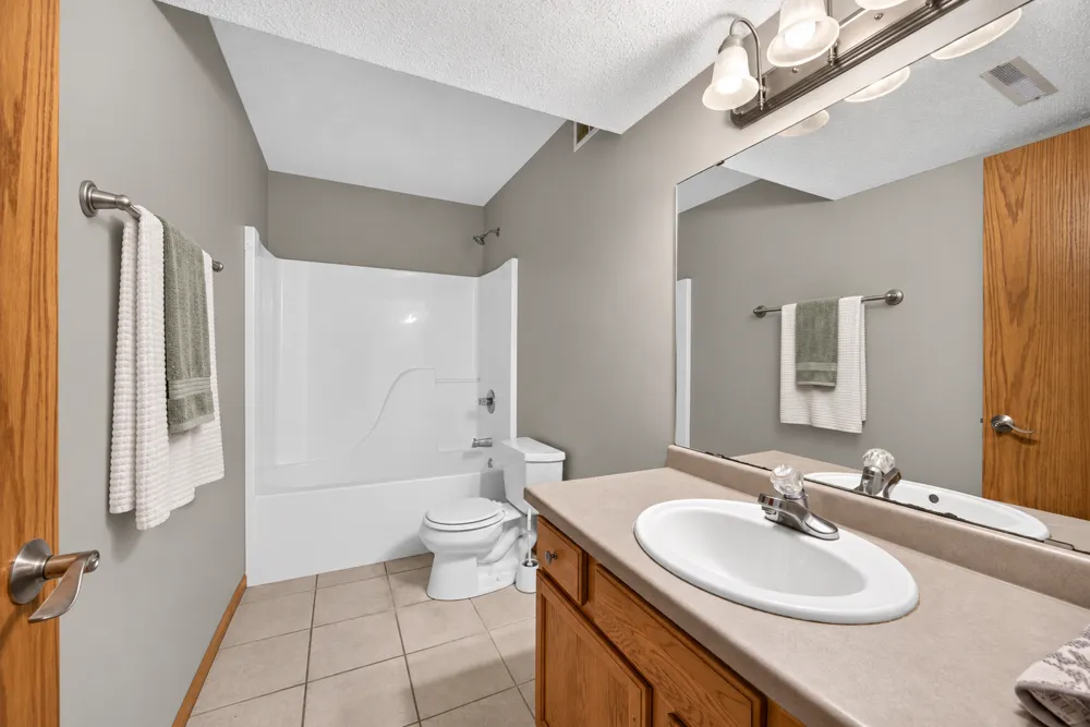 5920 Belfry Lane NW Rochester, MN 55901