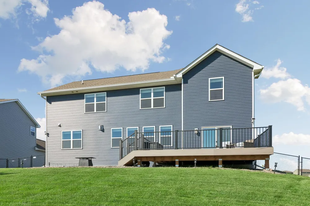 17248 Draft Horse Boulevard Lakeville, MN 55044