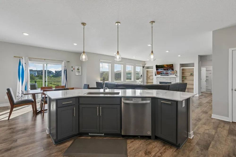 17248 Draft Horse Boulevard Lakeville, MN 55044