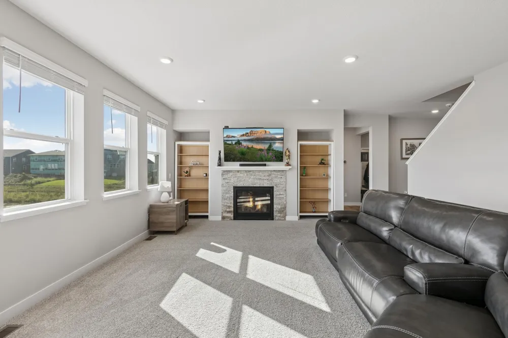 17248 Draft Horse Boulevard Lakeville, MN 55044