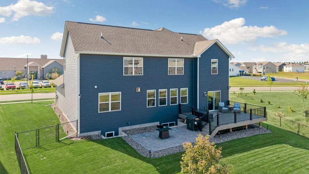 17248 Draft Horse Boulevard Lakeville, MN 55044