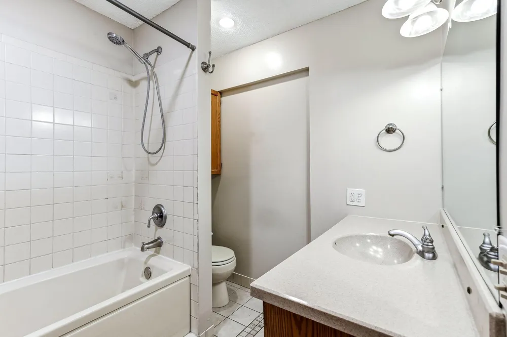 8500 Quinn Avenue S Bloomington, MN 55437