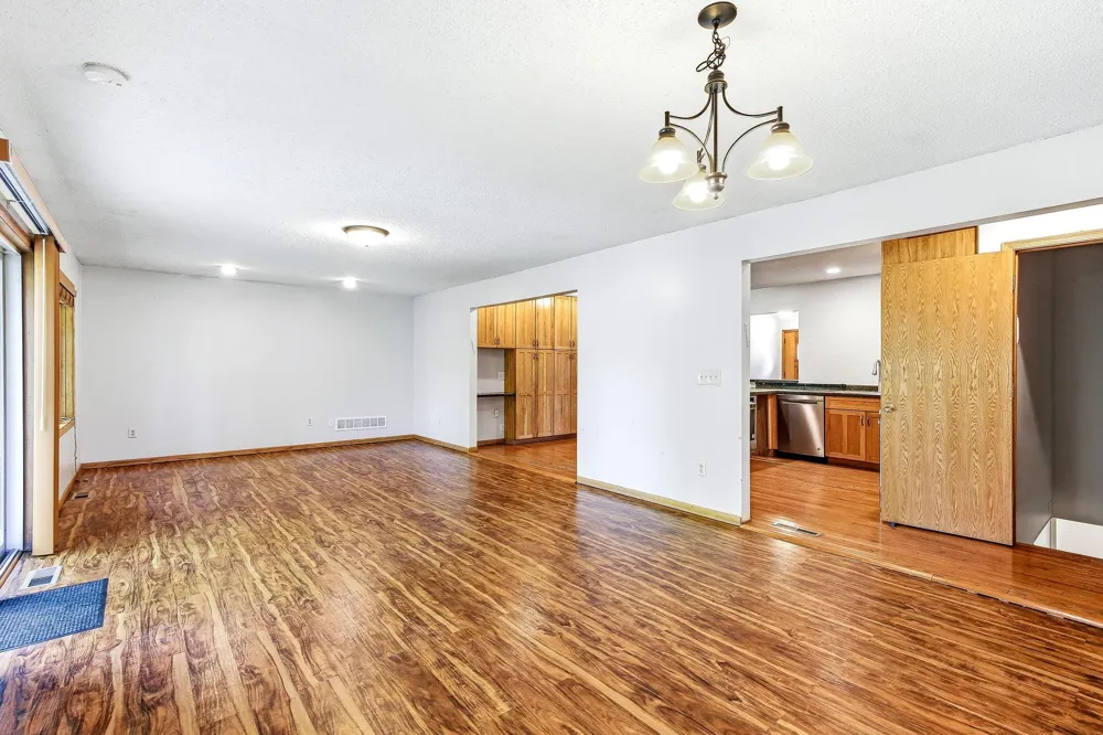 8500 Quinn Avenue S Bloomington, MN 55437