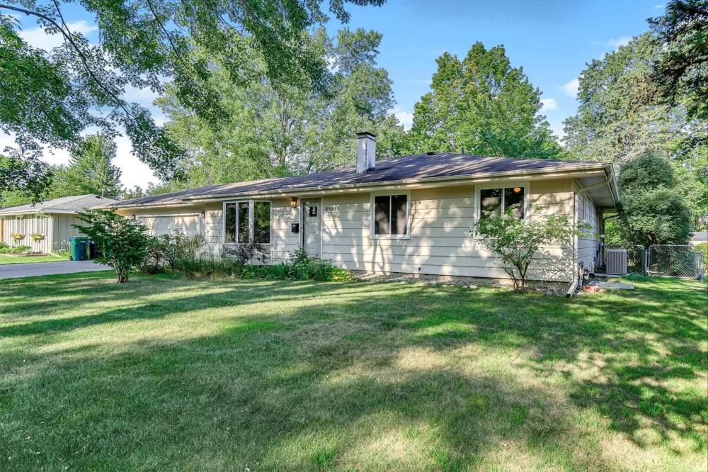 8500 Quinn Avenue S Bloomington, MN 55437