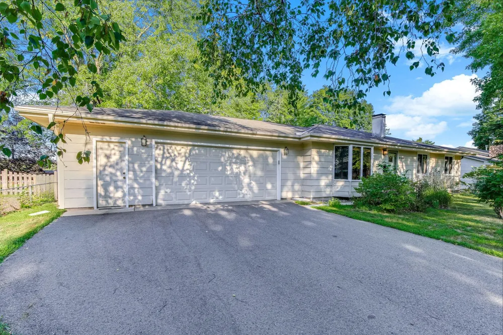 8500 Quinn Avenue S Bloomington, MN 55437