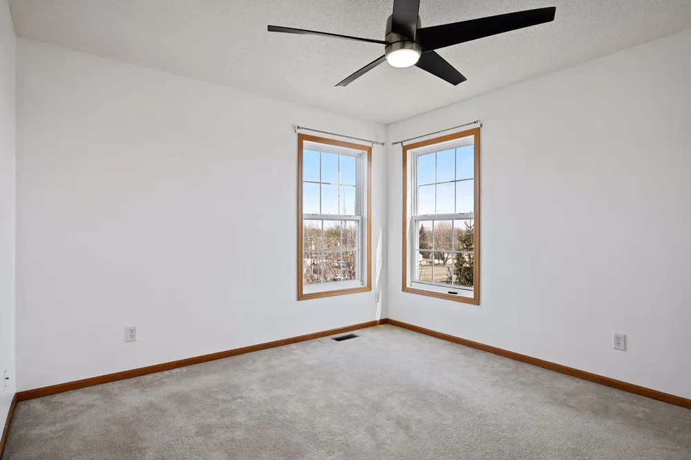 7601 Elm Grove Circle New Hope, MN 55428