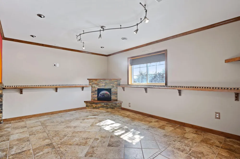 7601 Elm Grove Circle New Hope, MN 55428