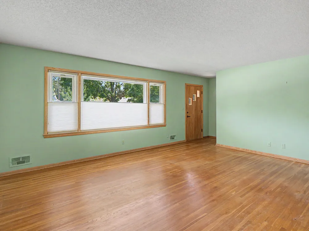 709 18th Avenue NE Rochester, MN 55906
