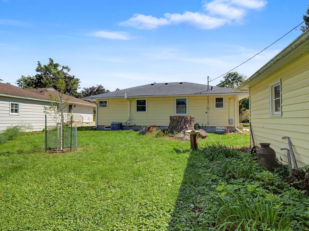 709 18th Avenue NE Rochester, MN 55906