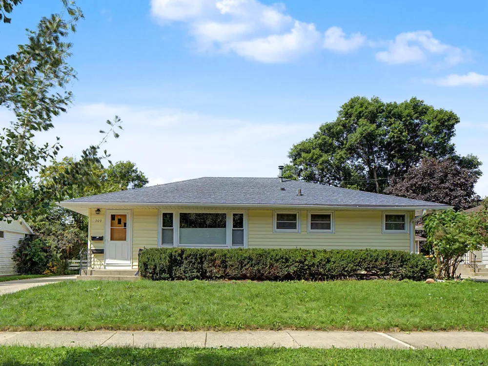 709 18th Avenue NE Rochester, MN 55906