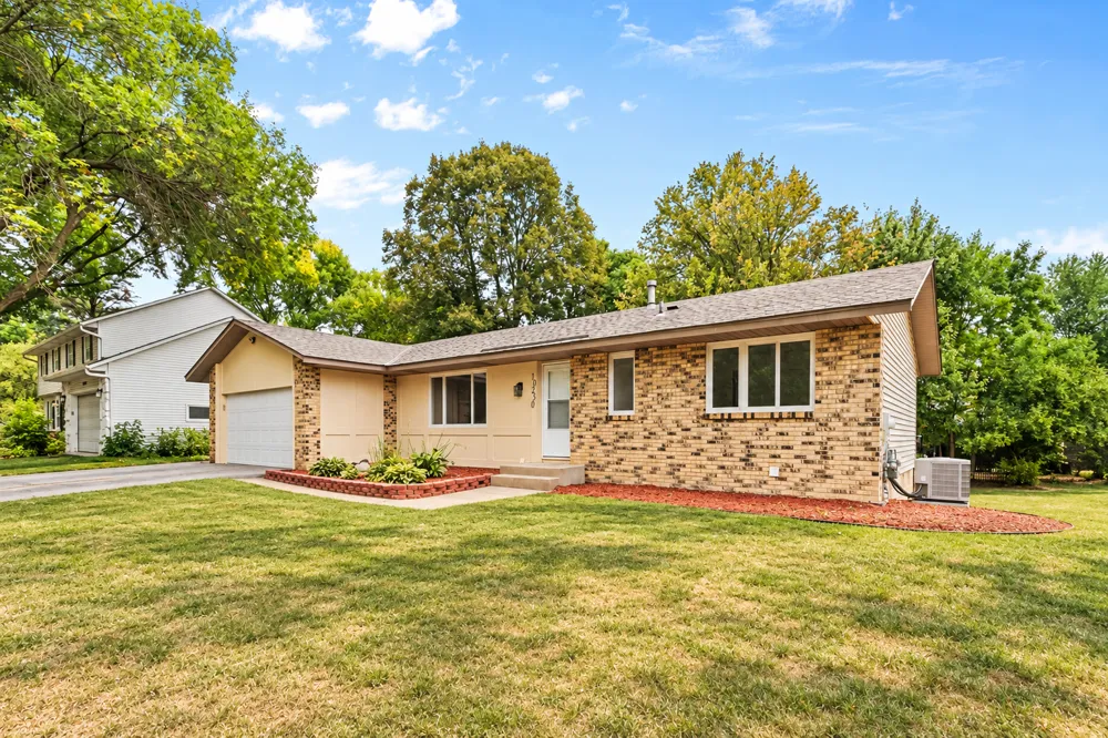 10250 Boundary Creek Terrace Maple Grove, MN 55369