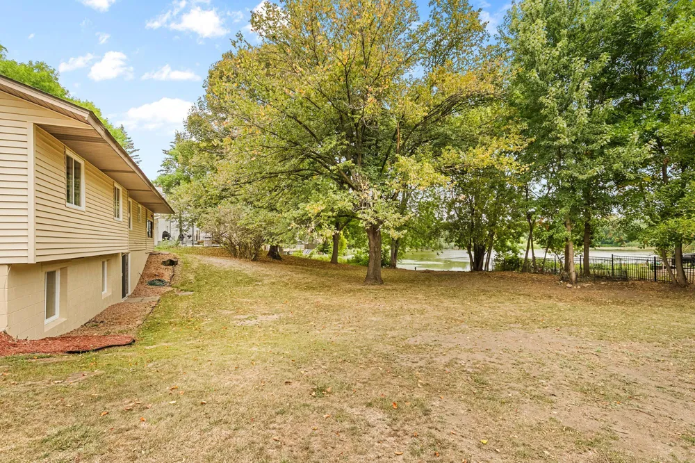 10250 Boundary Creek Terrace Maple Grove, MN 55369