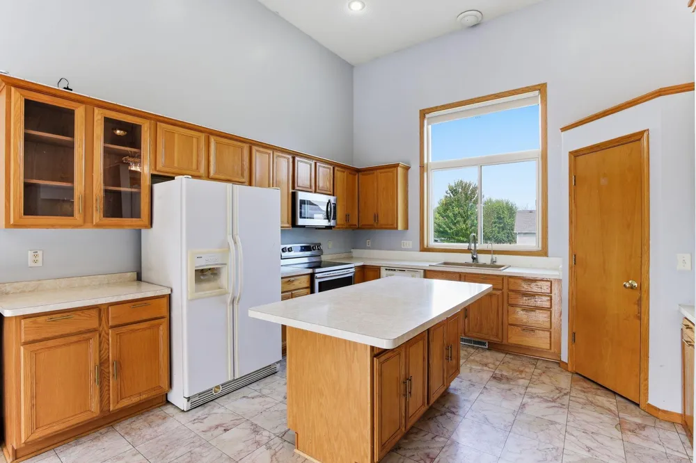 8837 Carriage Hill Place Savage, MN 55378