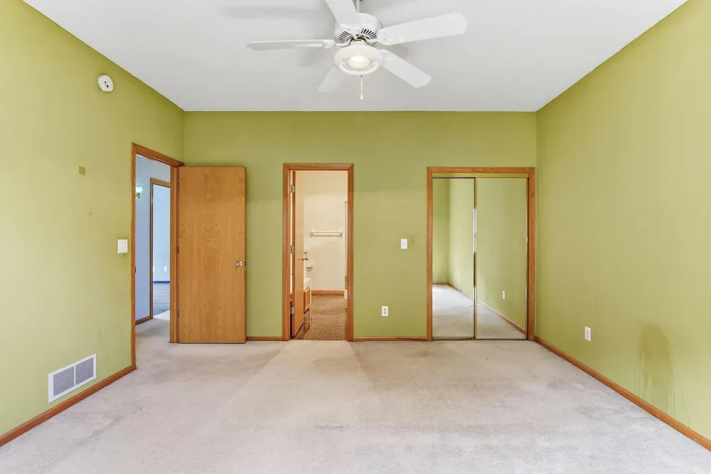 8837 Carriage Hill Place Savage, MN 55378
