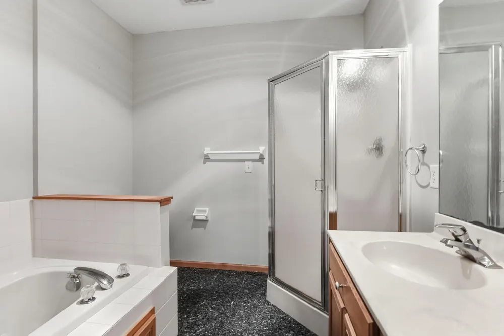 8837 Carriage Hill Place Savage, MN 55378