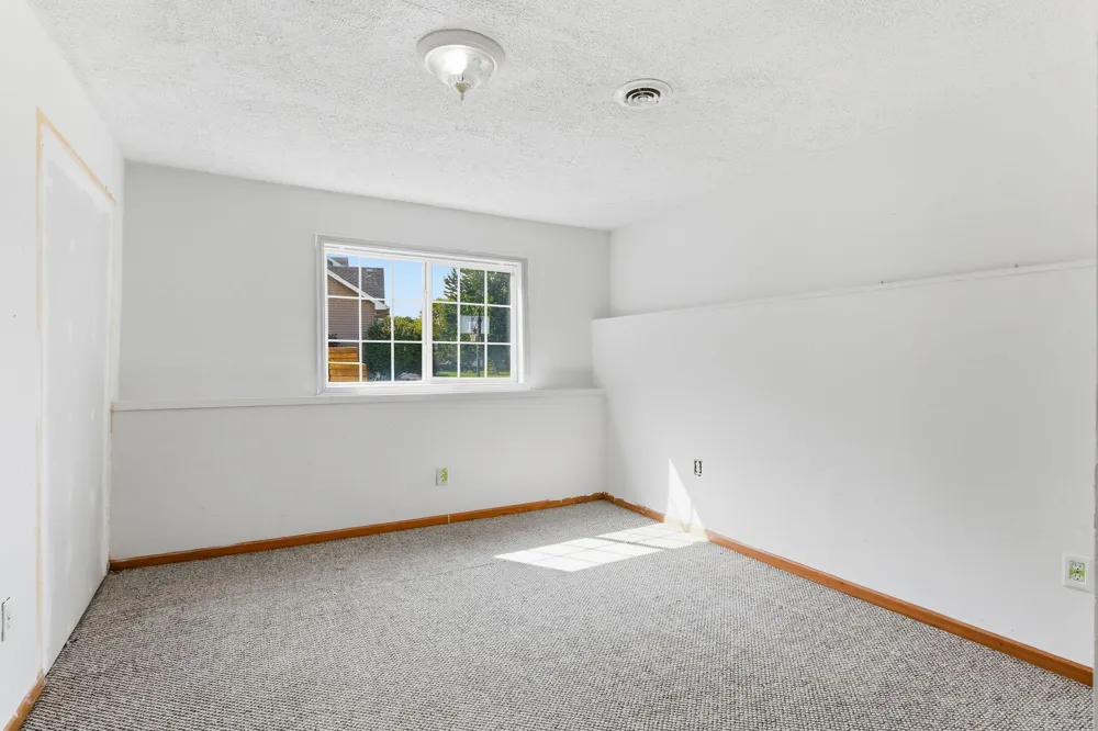 8837 Carriage Hill Place Savage, MN 55378
