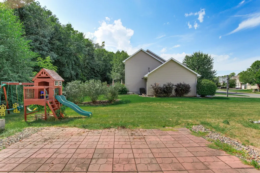 8837 Carriage Hill Place Savage, MN 55378