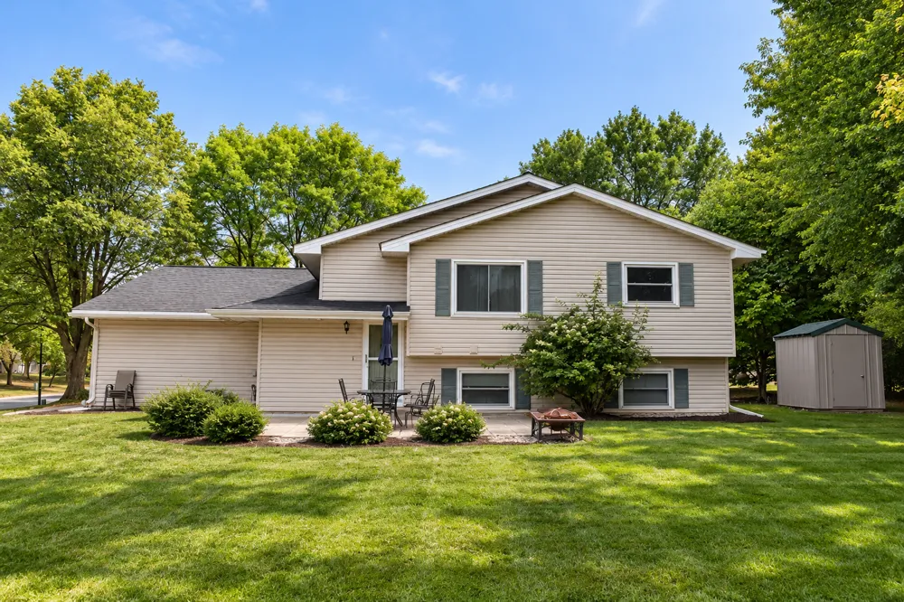 13612 86th Avenue Maple Grove, MN 55369