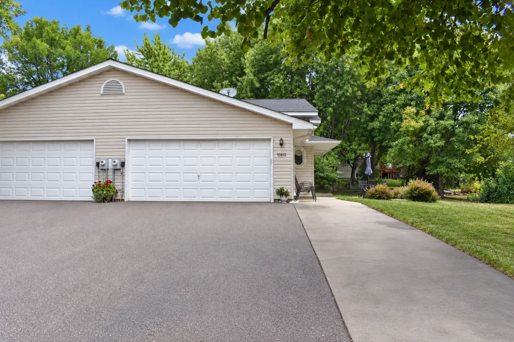 13612 86th Avenue Maple Grove, MN 55369