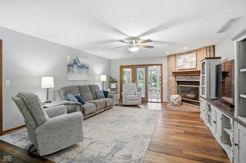 9279 New Harmony Road Martinsville, IN 46151