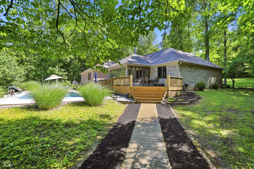 9279 New Harmony Road Martinsville, IN 46151