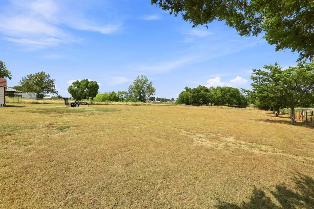 10431 County Road 491 Princeton, TX 75407