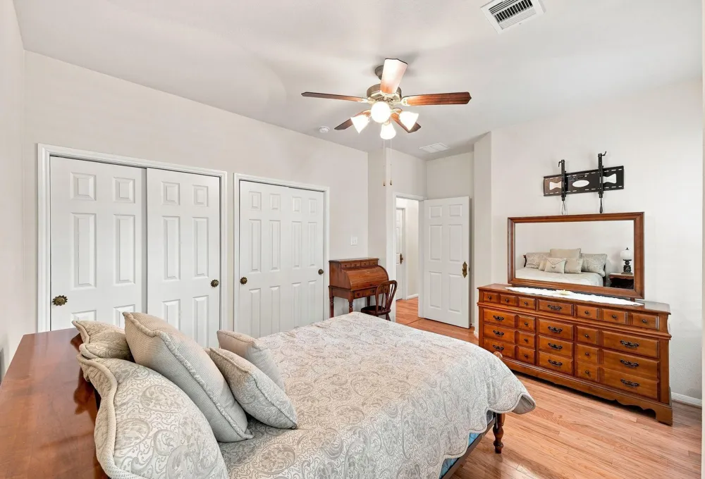 12418 Emerald Lane Dayton, TX 77535