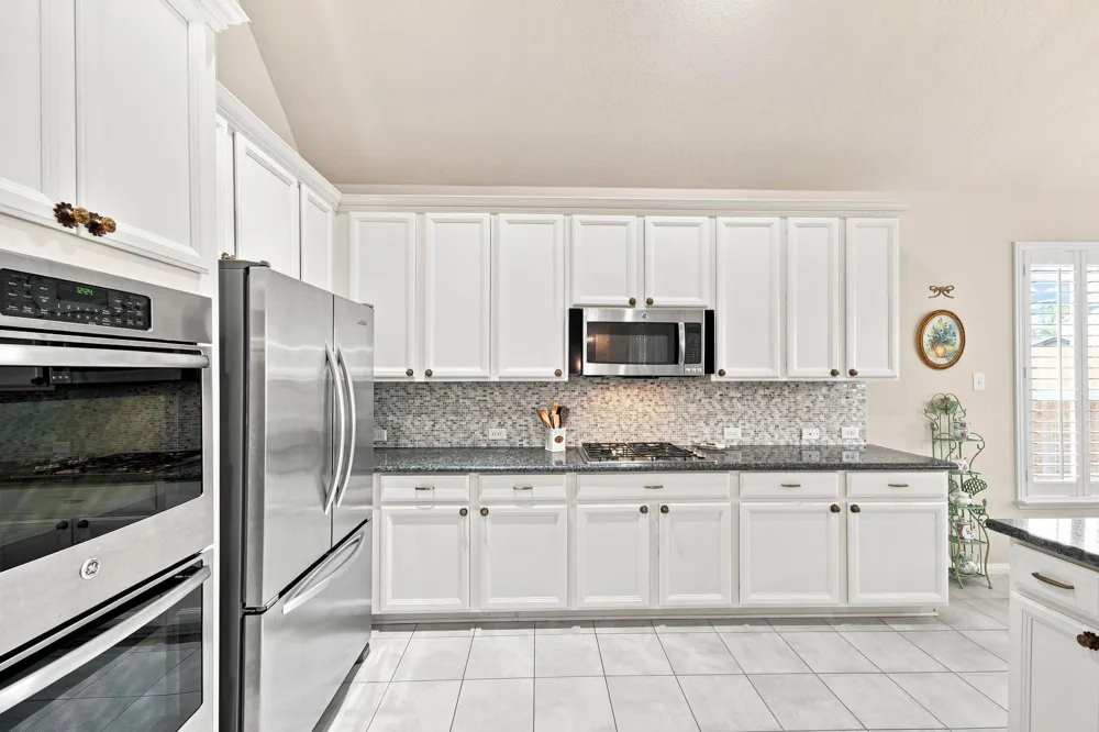 12418 Emerald Lane Dayton, TX 77535