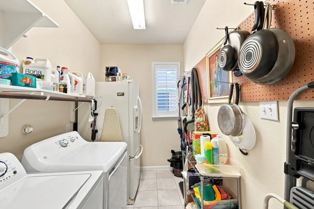 12418 Emerald Lane Dayton, TX 77535
