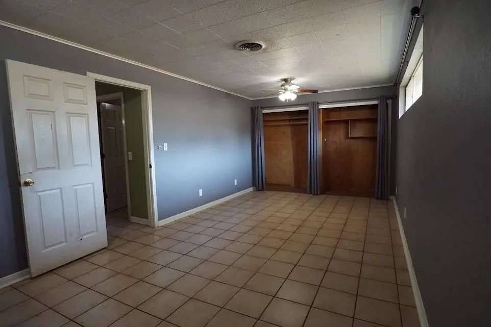 206 Carnation Street Lake Jackson, TX 77566