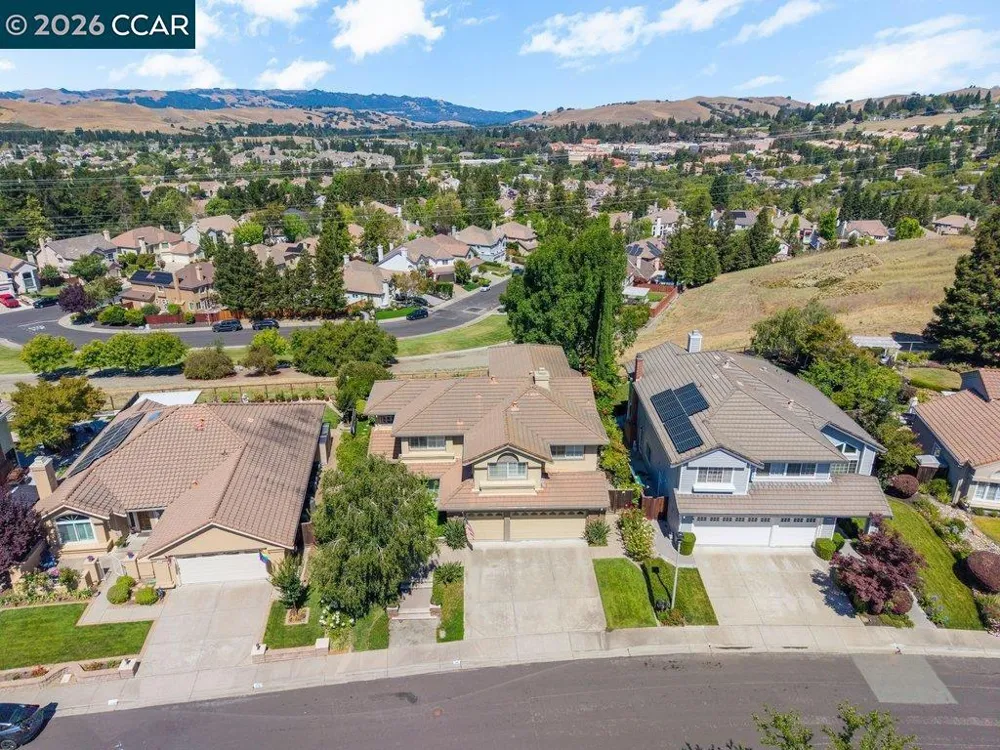 318 Sunset Dr Danville, CA 94506
