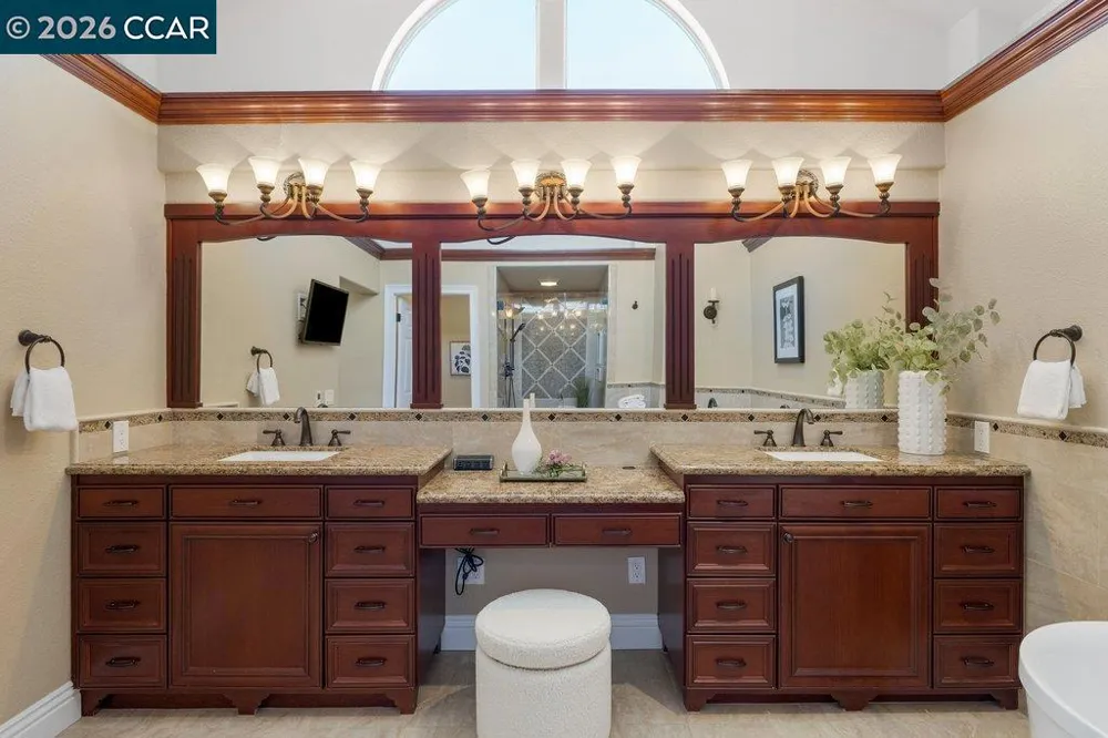 318 Sunset Dr Danville, CA 94506