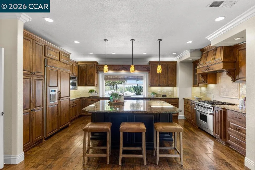 318 Sunset Dr Danville, CA 94506