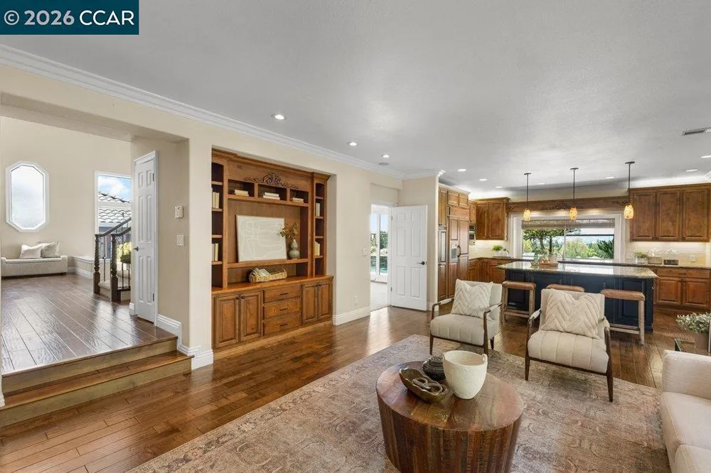318 Sunset Dr Danville, CA 94506