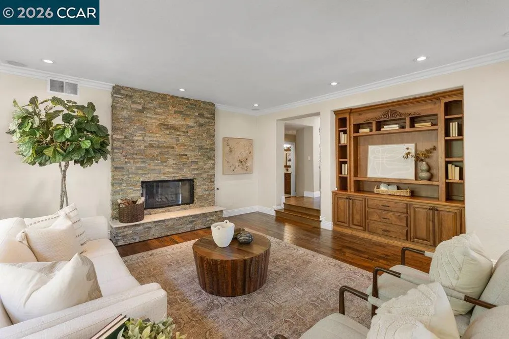 318 Sunset Dr Danville, CA 94506